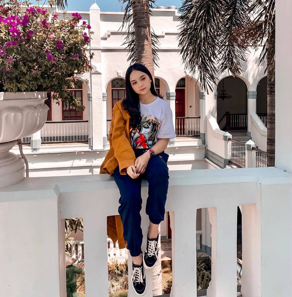 Instagram.com/chintyagabriella