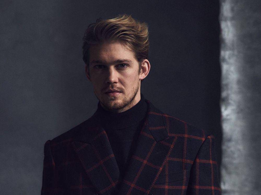 instagram.com/joe.alwyn
