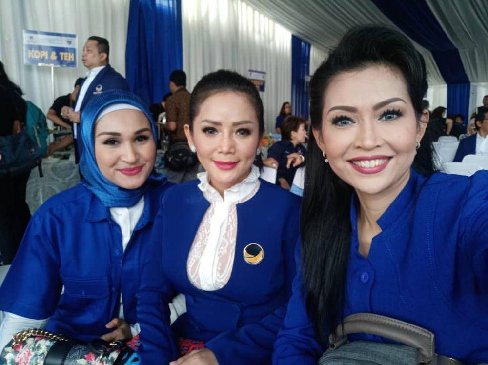 instagram.com/ratna_listy