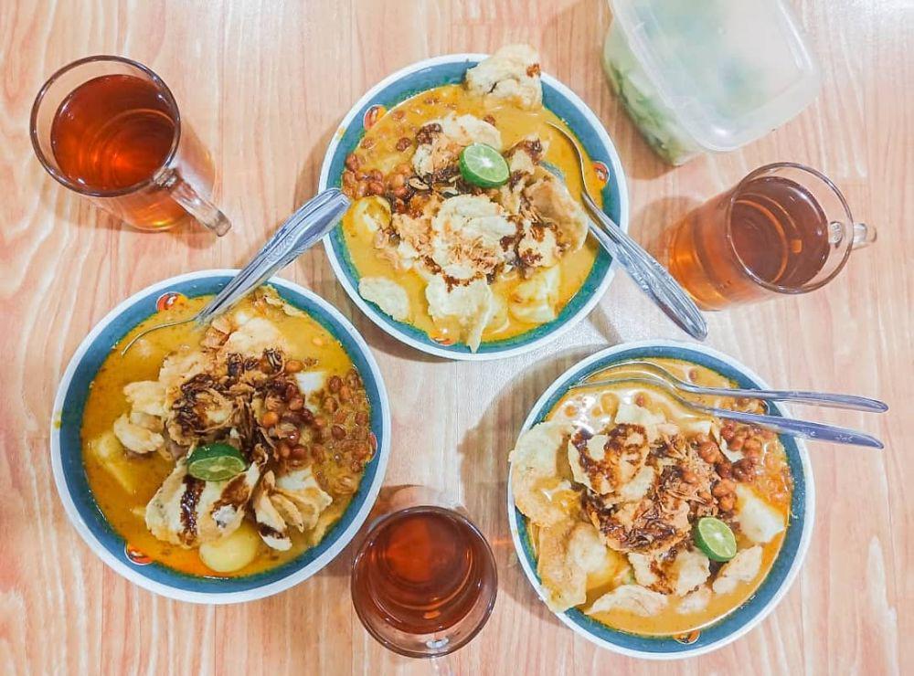 5 Rekomendasi Lontong Kari Enak di Bandung, Cocok Pisan buat Sarapan!
