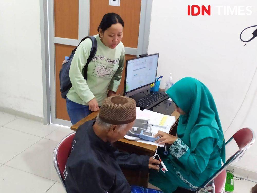 Pasien saat memeriksakan diri ke RSUP dr. Sardjito. IDN Times/Siti Umaiyah