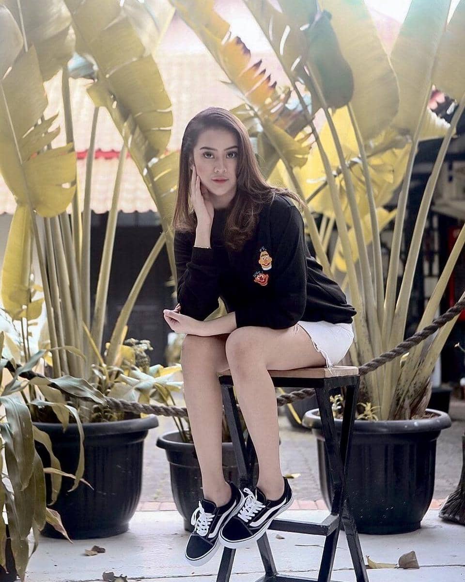 instagram.com/anyageraldine