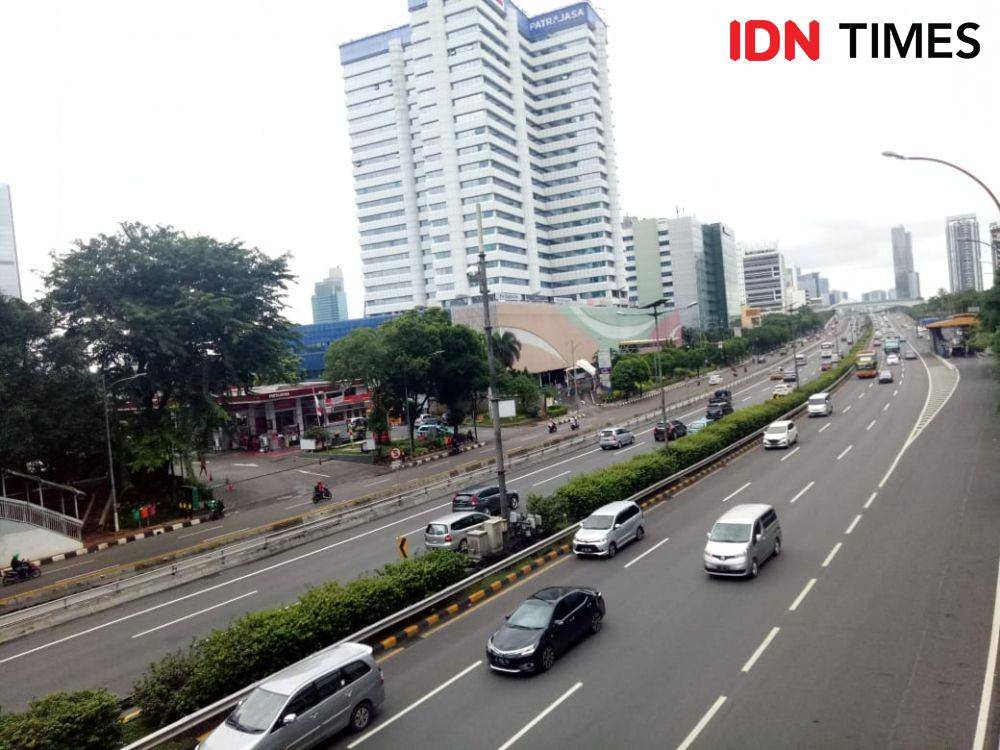 situasi lengang jalanan Ibu Kota DKI Jakarta (IDN Times/Cindi Nopitasari)