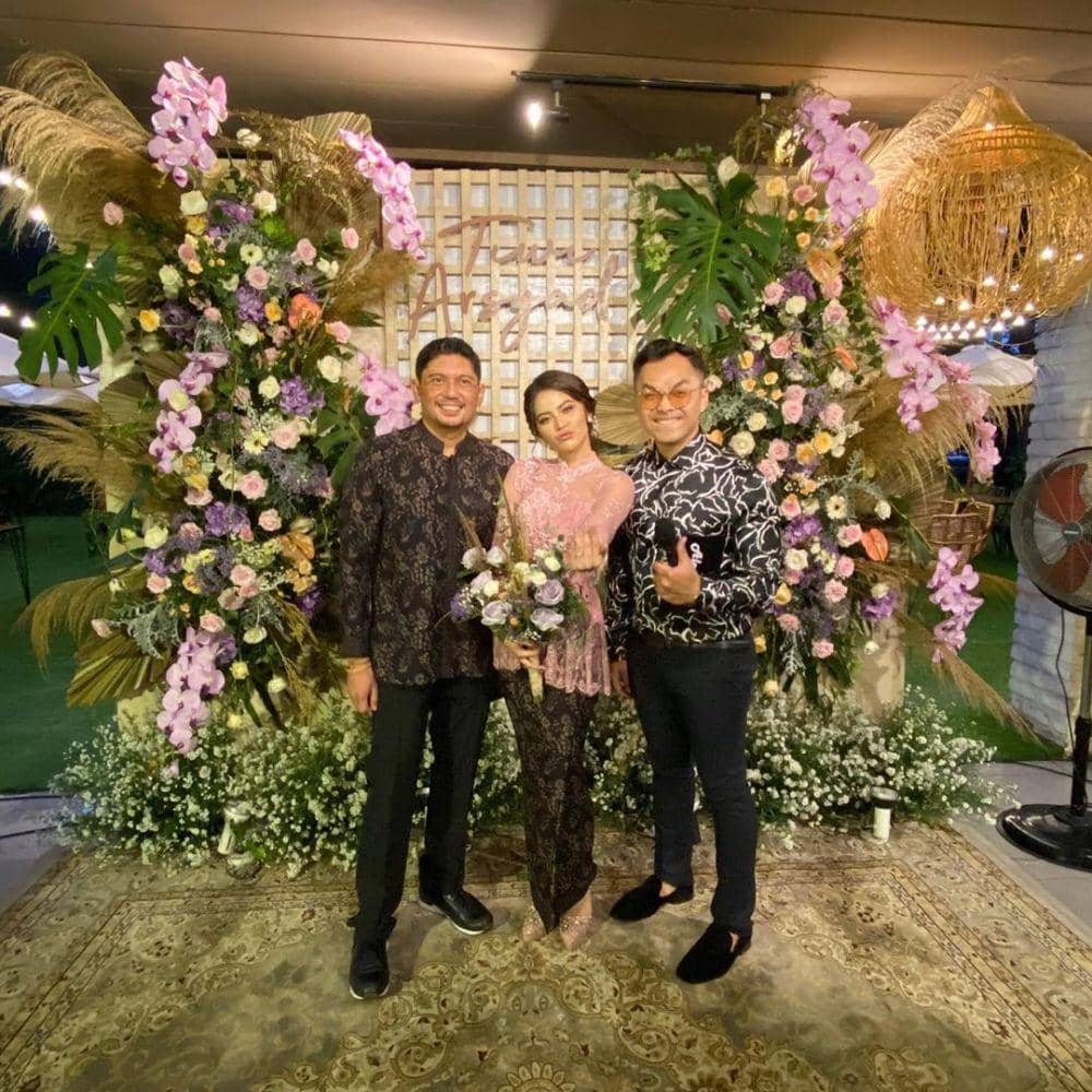 Instagram.com/ale_aulia