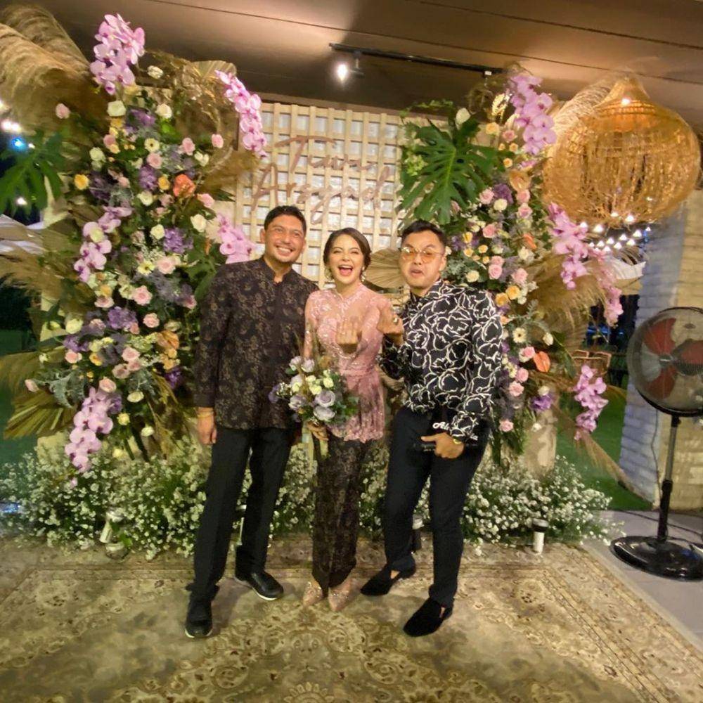 Instagram.com/ale_aulia