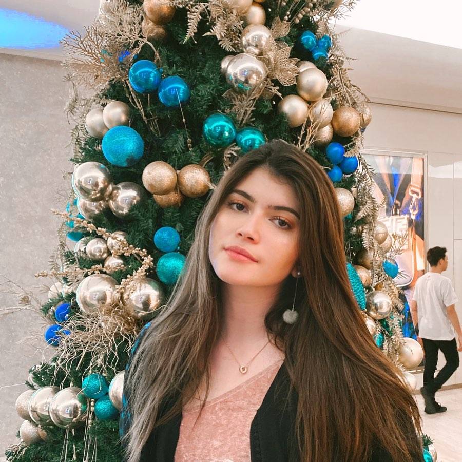 Instagram.com/agathavalerie
