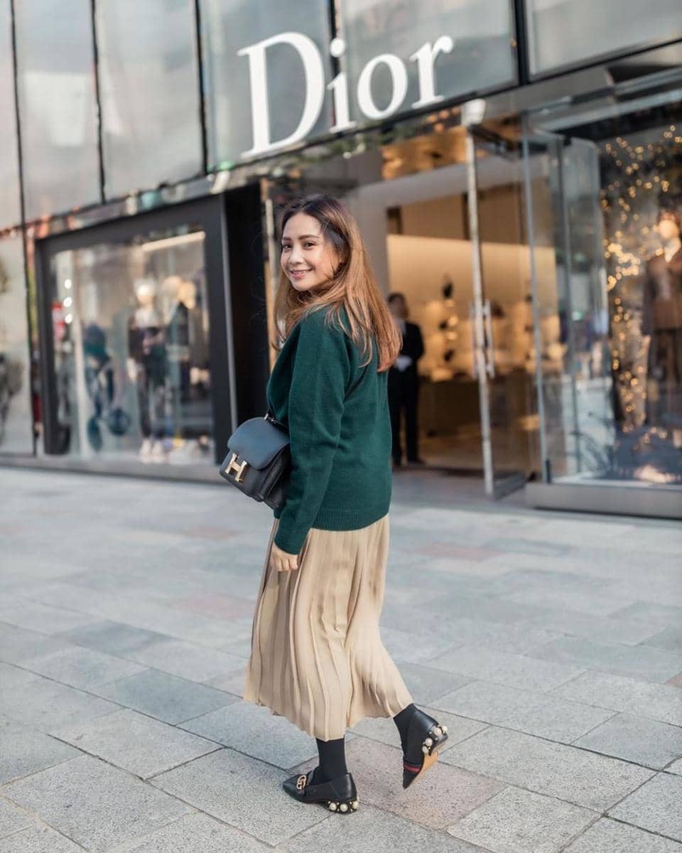 10 Ide Tampil Stylish dengan Rok Ala Seleb Indonesia, Kece Abis!