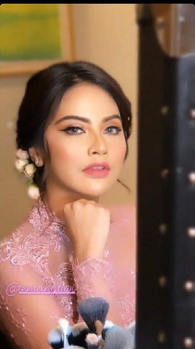 Instagram.com/makeupbyalland