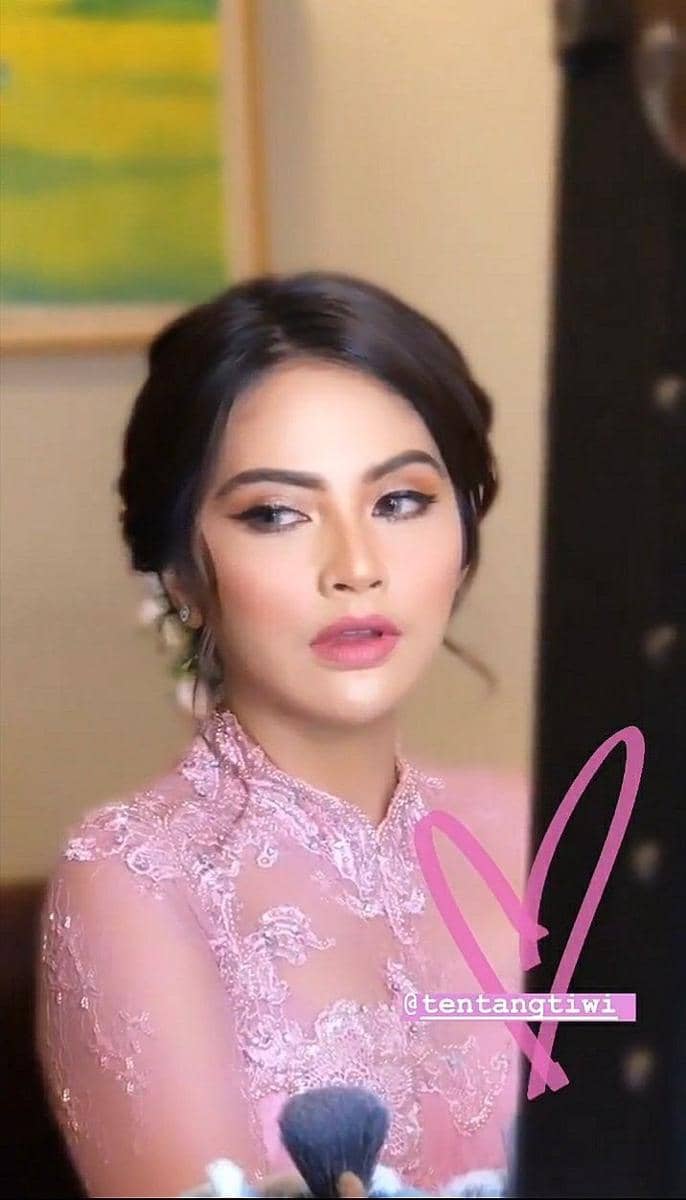 Instagram.com/makeupbyalland