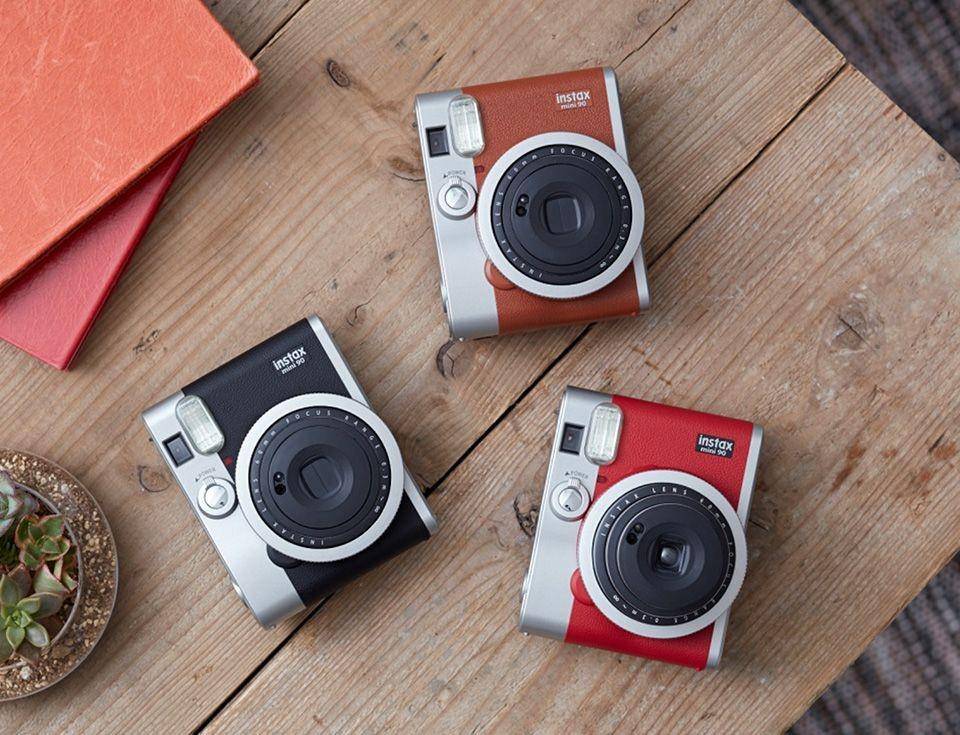 instax.com