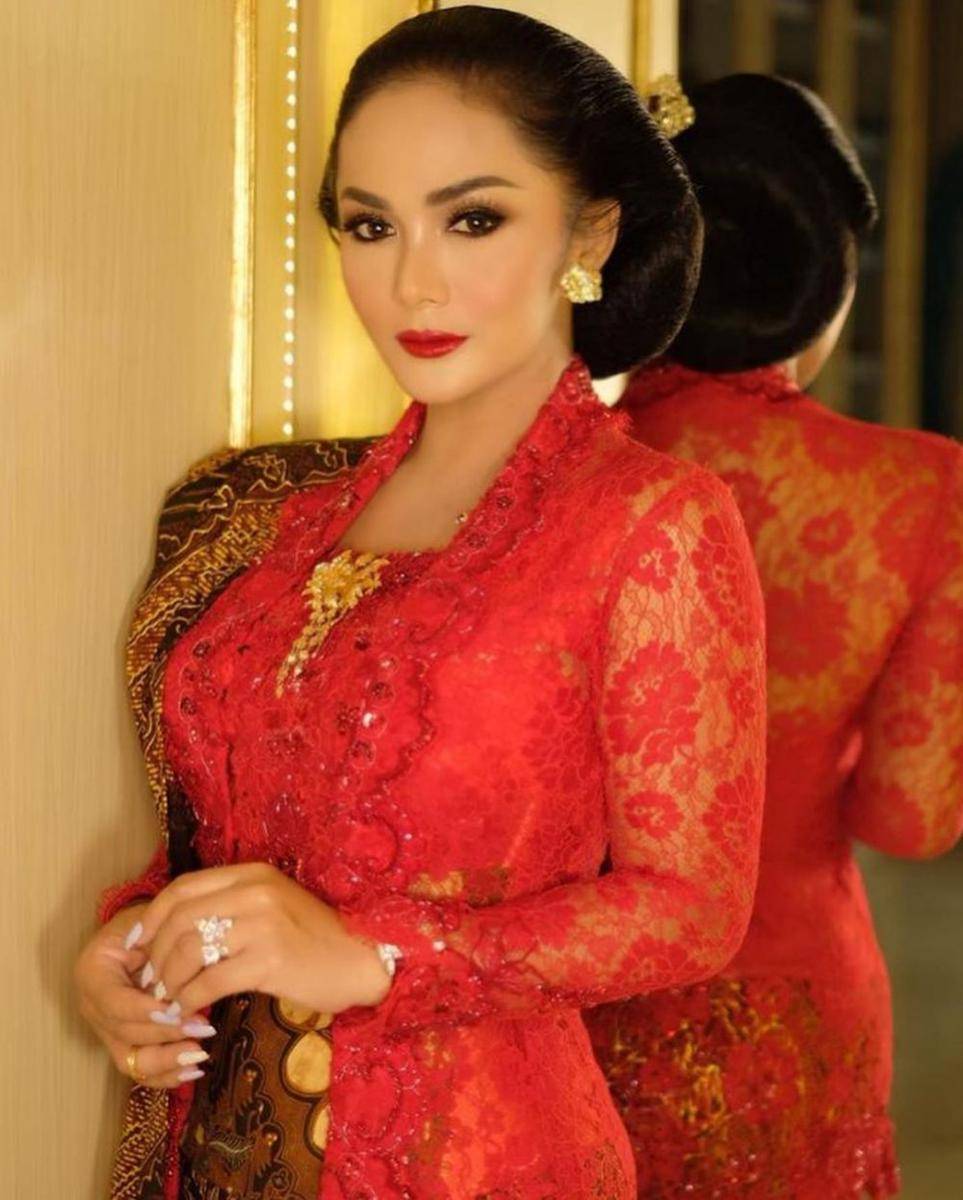 instagram.com/krisdayantilemos