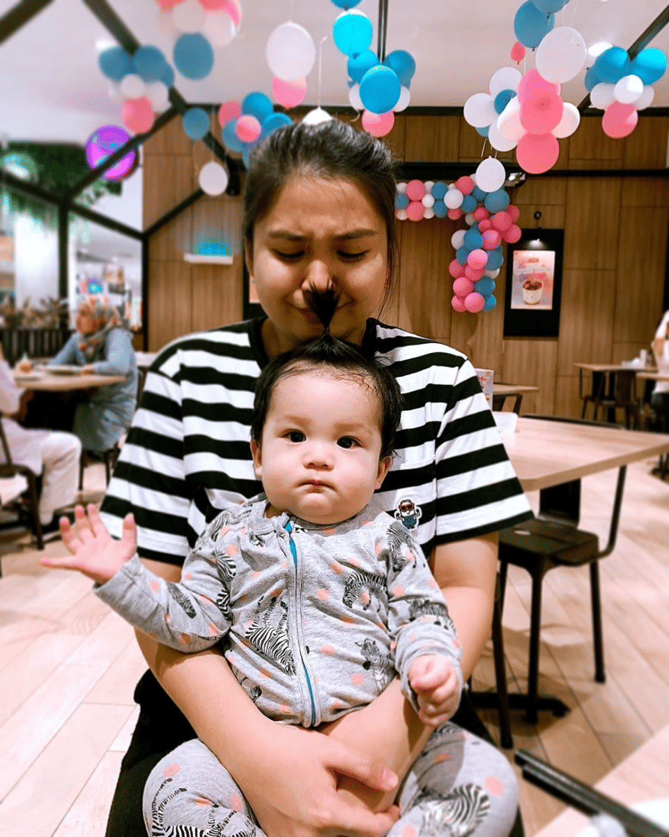 Instagram.com/putrititian