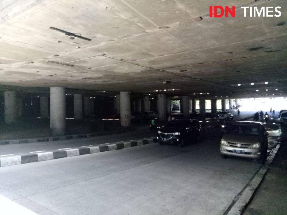 Ilustrasi pembangunan underpass (IDN Times/Cindi Nopitasari)