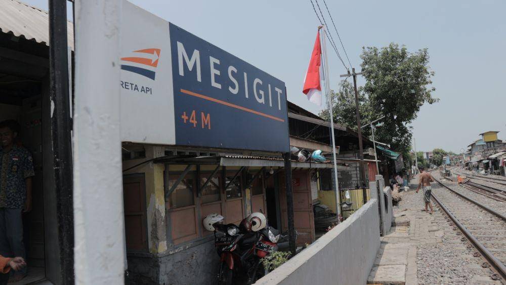 Daripada sebuah stasiun, Mesigit lebih mirip rumah warga. IDN Times/Tarida Alif