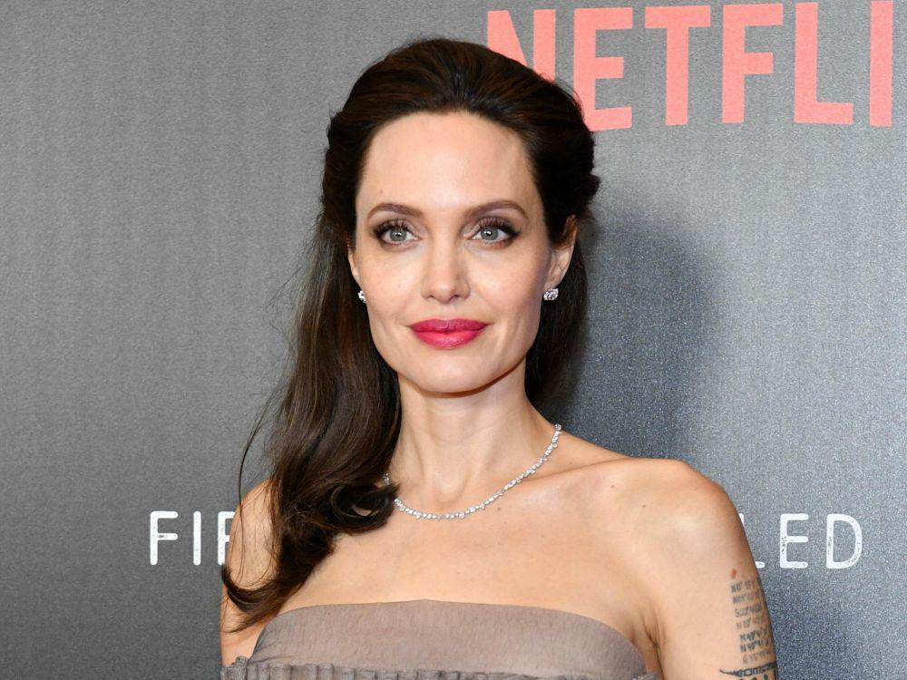 Angelina Jolie Resmi Mundur sebagai Utusan UNHCR PBB