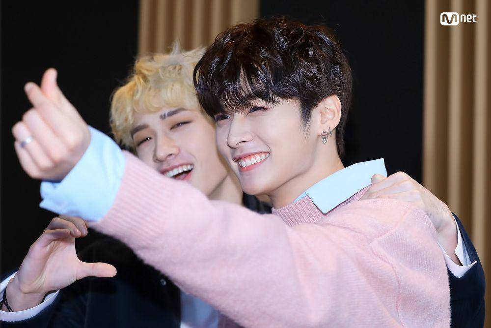 twitter.com/straykids_hp