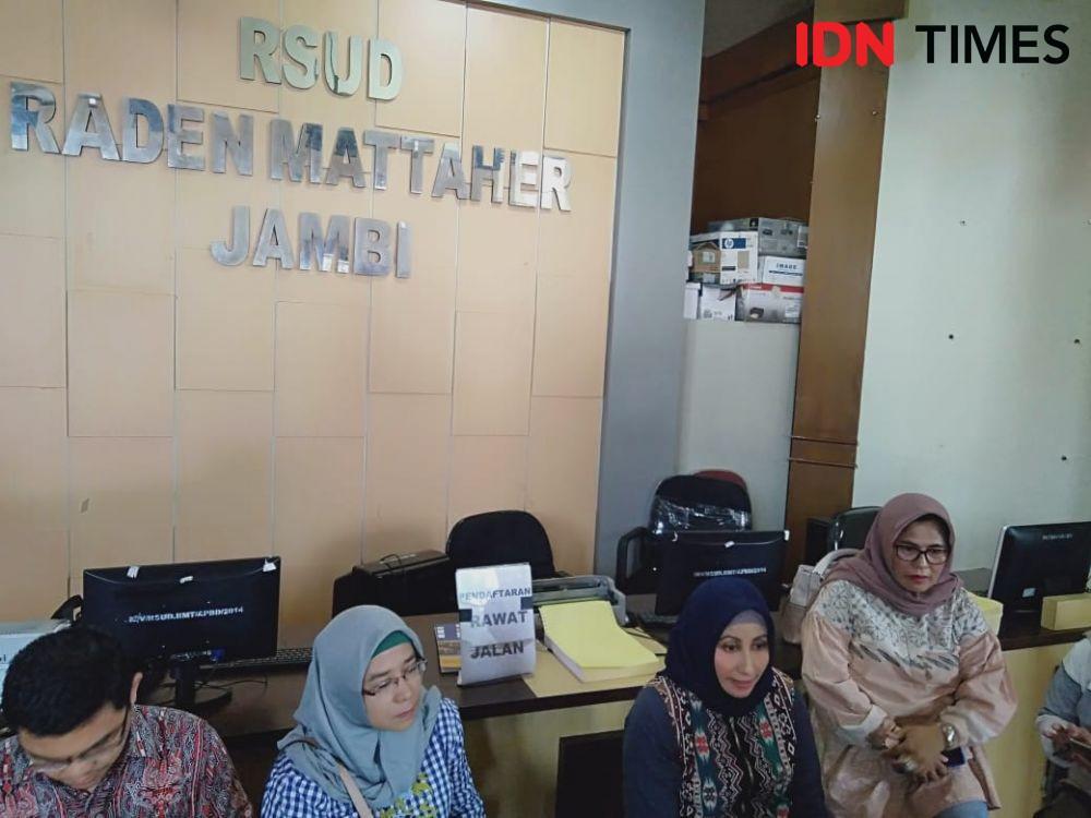 Petugas RSUD Raden Mattaher, Jambi sudah siap mengantisipasi terhadap mewabahnya virus Corona/IDN Times/Ramond Eka Putra