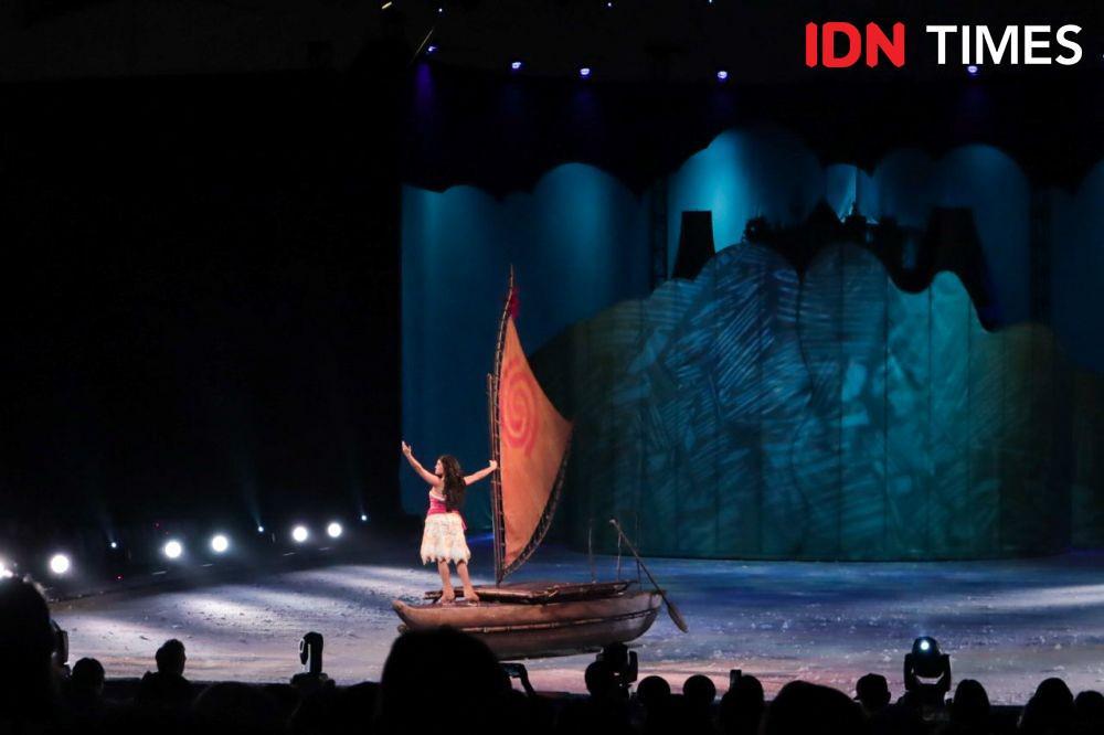 Hadirkan Elsa Hingga Moana, Intip 10 Potret Serunya Disney On Ice 2020
