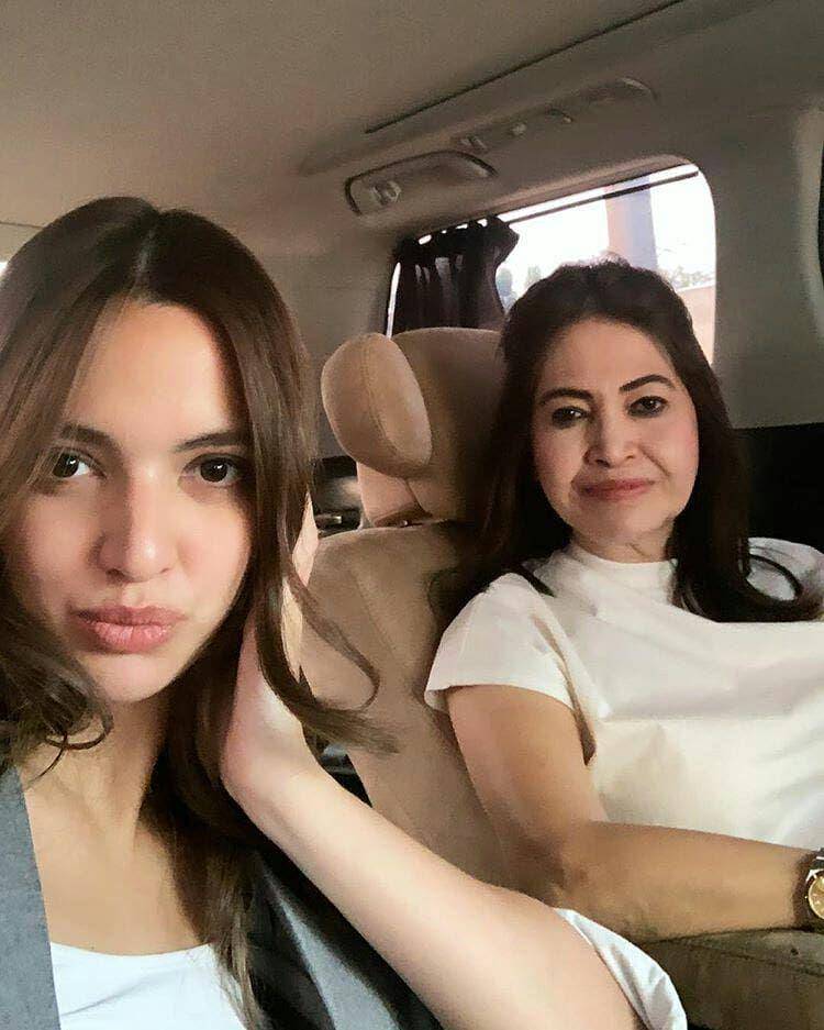 instagram.com/niaramadhanizers