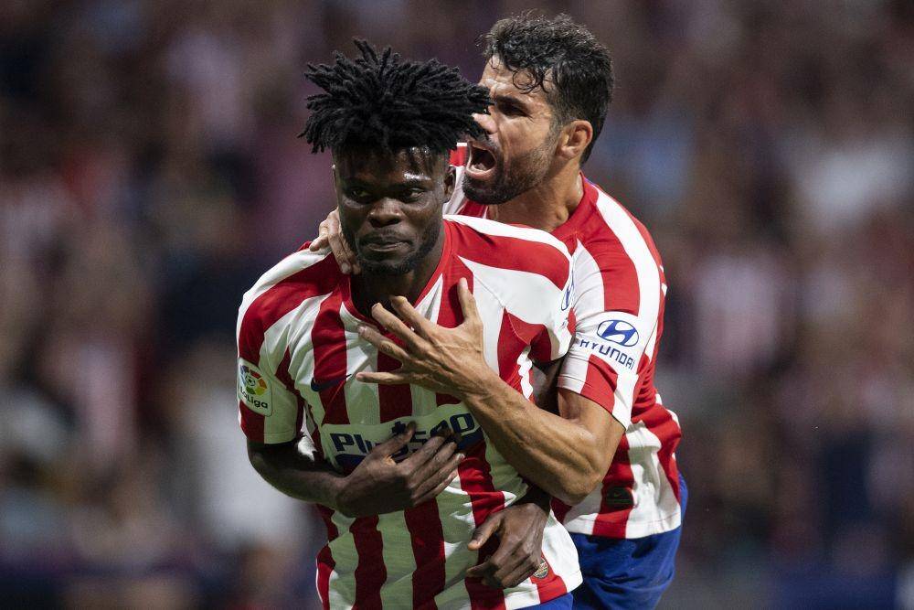 Gelandang Atletico Madrid, Thomas Partey, merayakan gol dengan Diego Costa. Dok. LaLiga