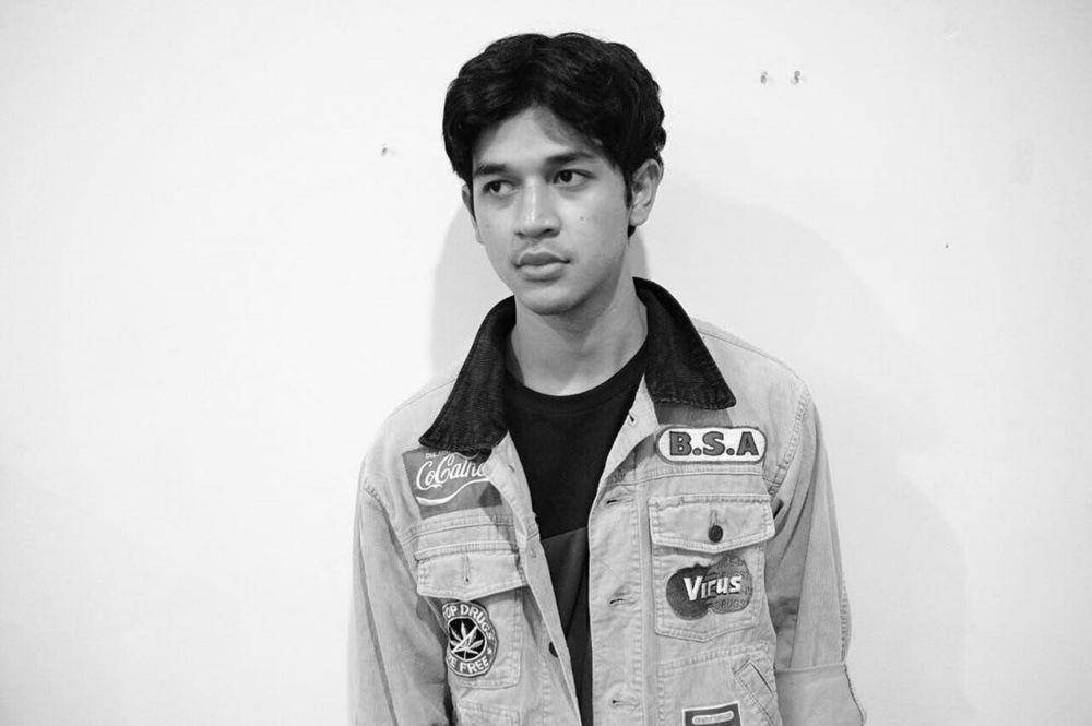 Instagram.com/deboys13/