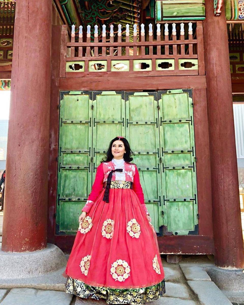 Instagram.com/bellaspahiraofficial/