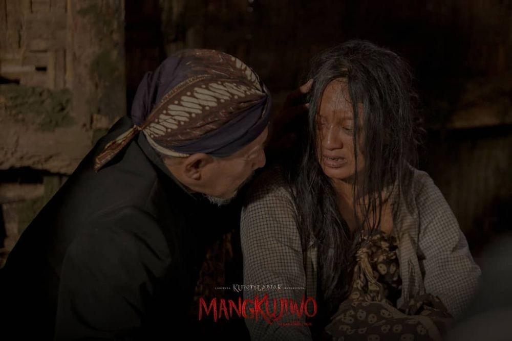 Review Film Horor Mangkujiwo: Asal Muasal Lahirnya Kuntilanak!