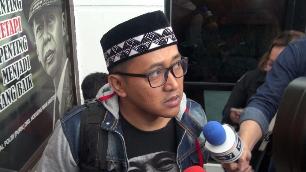 Saksikan Hasil Autopsi Lina, Teddy Hadir Tak Diundang di Polrestabes