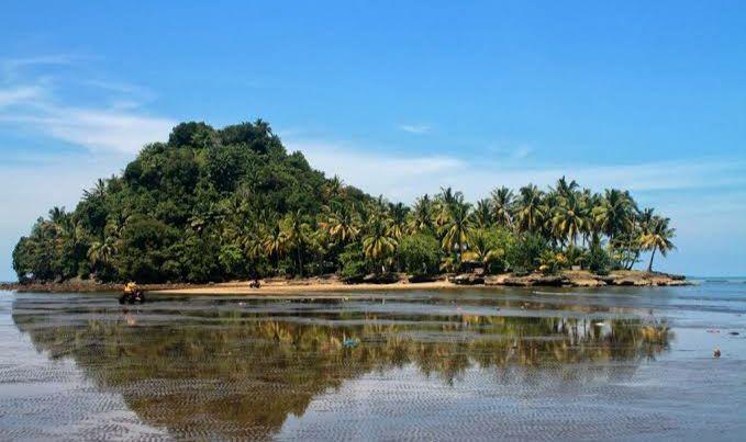 Selain Taplau, 5 Wisata di Kota Padang Ini Menarik untuk Dikunjungi
