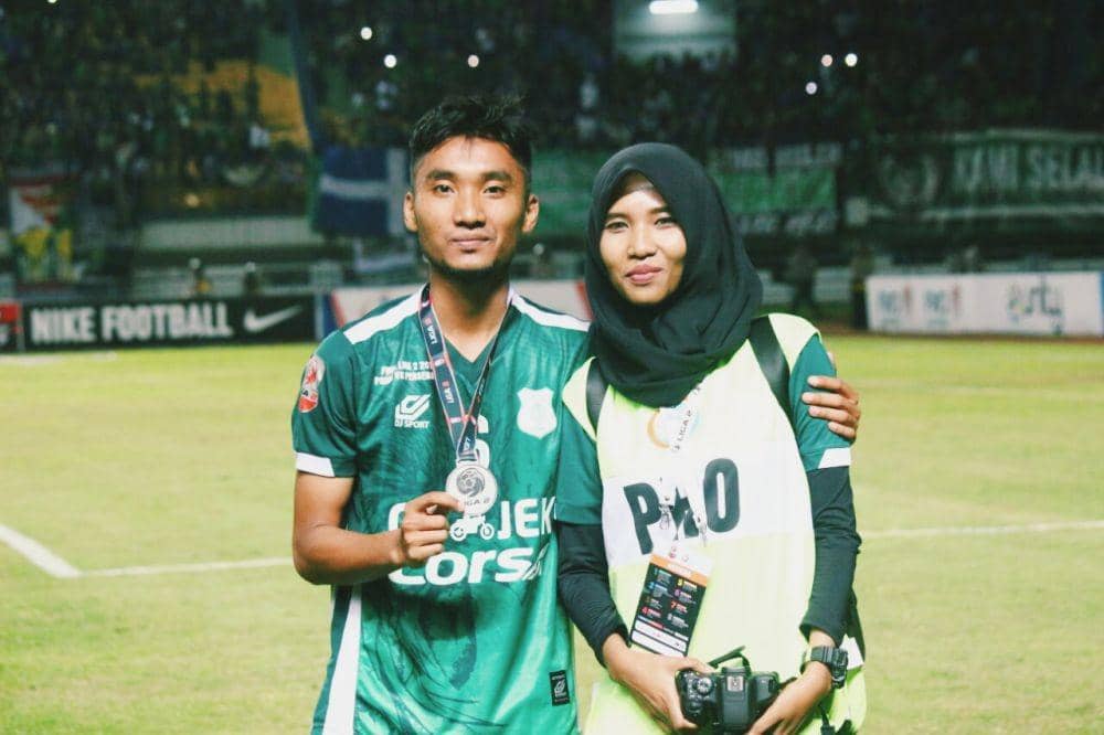 Kisah Cinta Gusti-Shella, Dari Lapangan Hijau hingga Naik ke Pelaminan