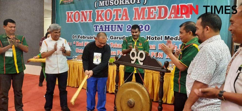 Plt Wali Kota Medan Akhyar Nasution saat menghadiri Musorkot KONi Medan (IDN Times/Hasudungan)