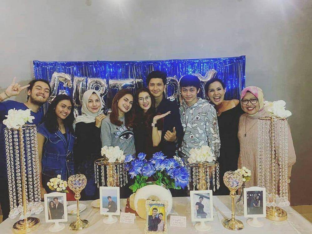 Instagram.com/adzoners_ofc/