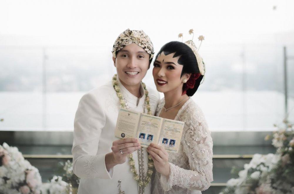 9 Style dan Makeup Akad Nikah Isyana Sarasvati, Pakai Adat Jogja Putri