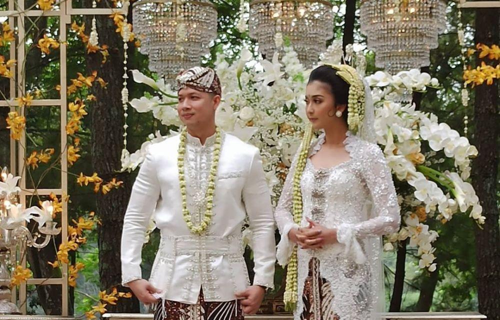 9 Style dan Makeup Akad Nikah Kevin Liliana, Adat Sunda Tanpa Siger
