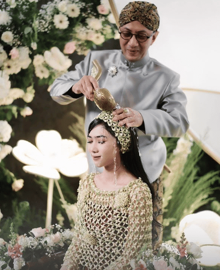 instagram.com/isyanasarasvati