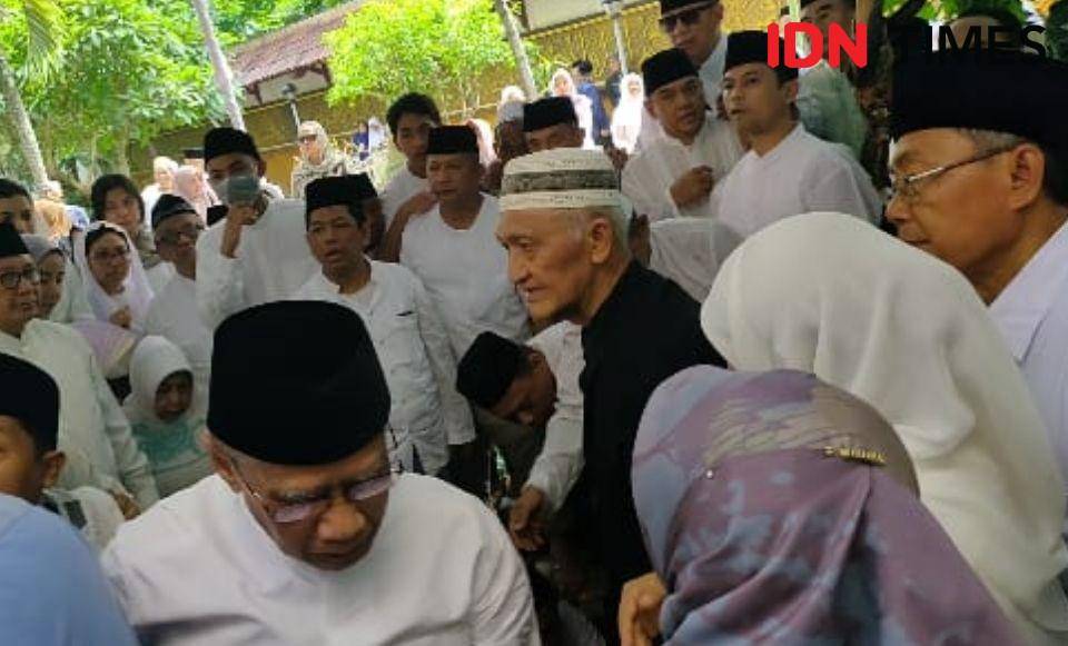 Ketua Umum PP Muhammadiyah saat menghadiri pemakaman Gus Sholah, Senin (3/2). IDN Times/Zainul Arifin