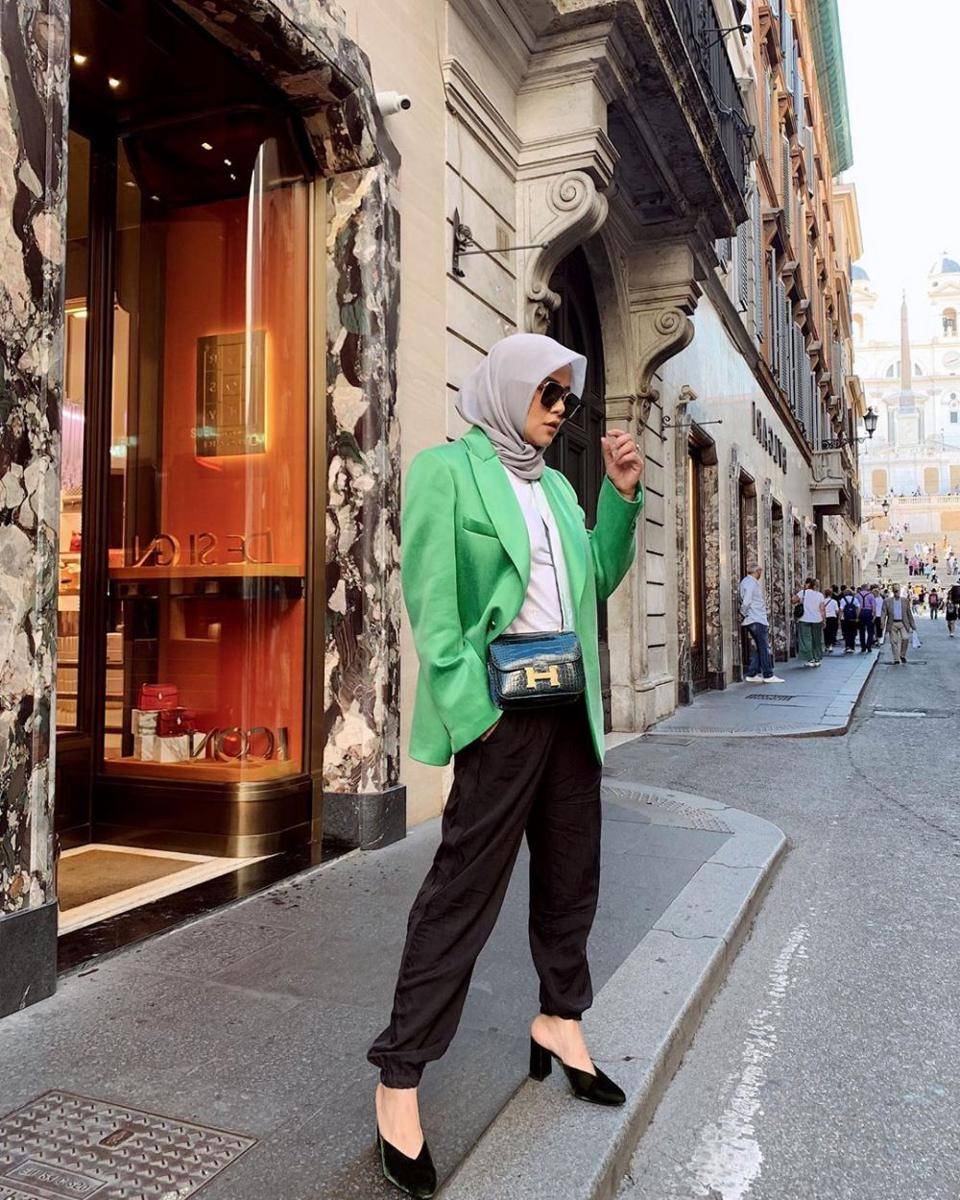 Instagram/ollaramlanaufar
