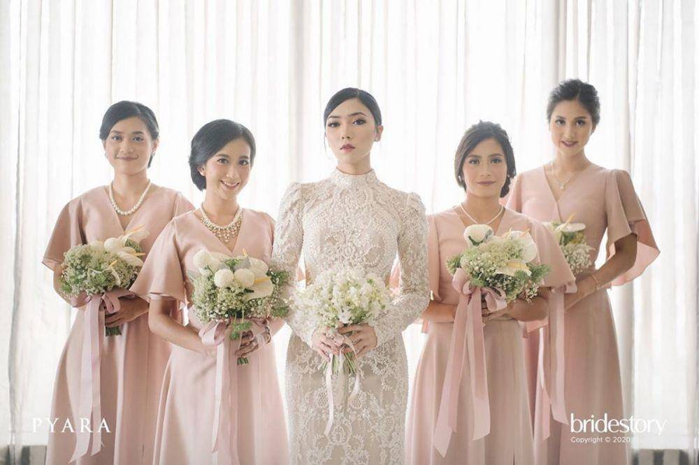instagram.com/thebridebestfriend