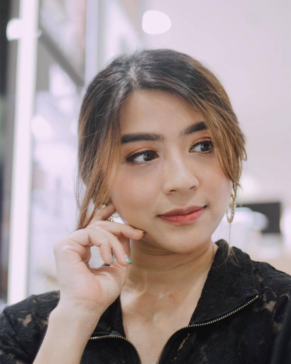Instagram.com/ayuhastari