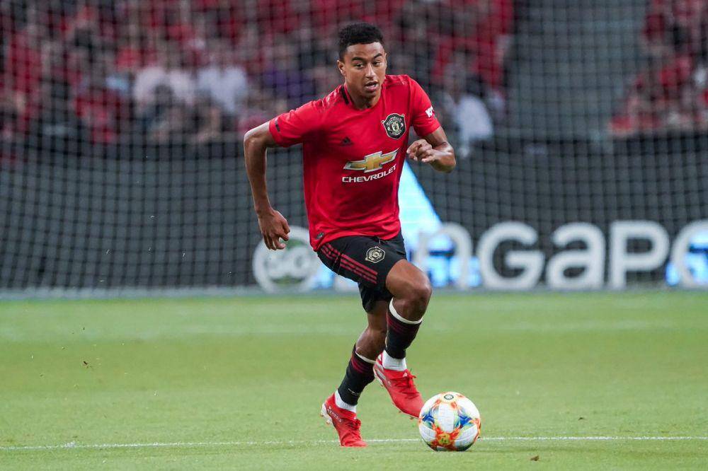 twitter.com/JesseLingard