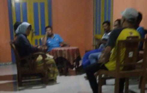 Ditinggal Suami Arisan, Istri Selingkuh dengan Pak Dukuh