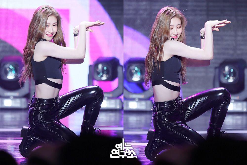 9 Potret Kece Chaeryeong ITZY di Atas Panggung