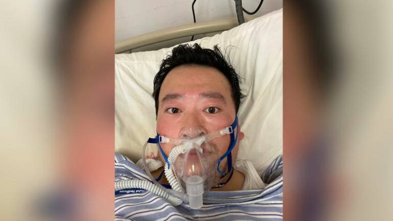 Li Wenliang, dokter di Wuhan yang peringatkan soal virus corona, tengah dirawat di rumah sakit. Foto oleh CNN