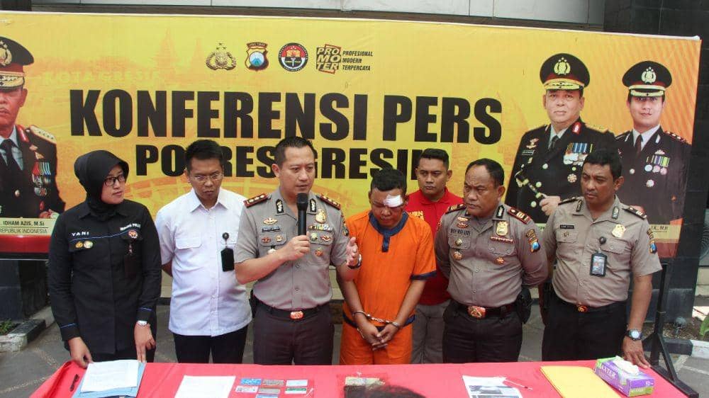 Konferensi pers ungkap kasus penculikan Polres Gresik, Selasa (4/2). (Humas Polres Gresik).