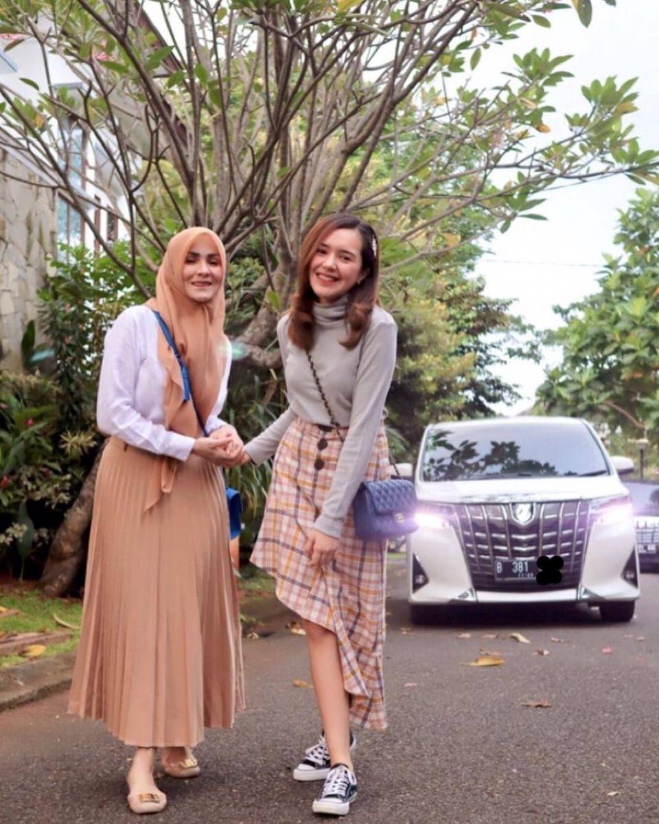 Instagram.com/linda_darmawan03