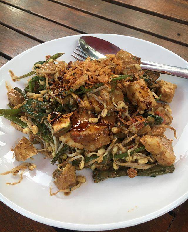 instagram.com/wr.kelapa_bali/