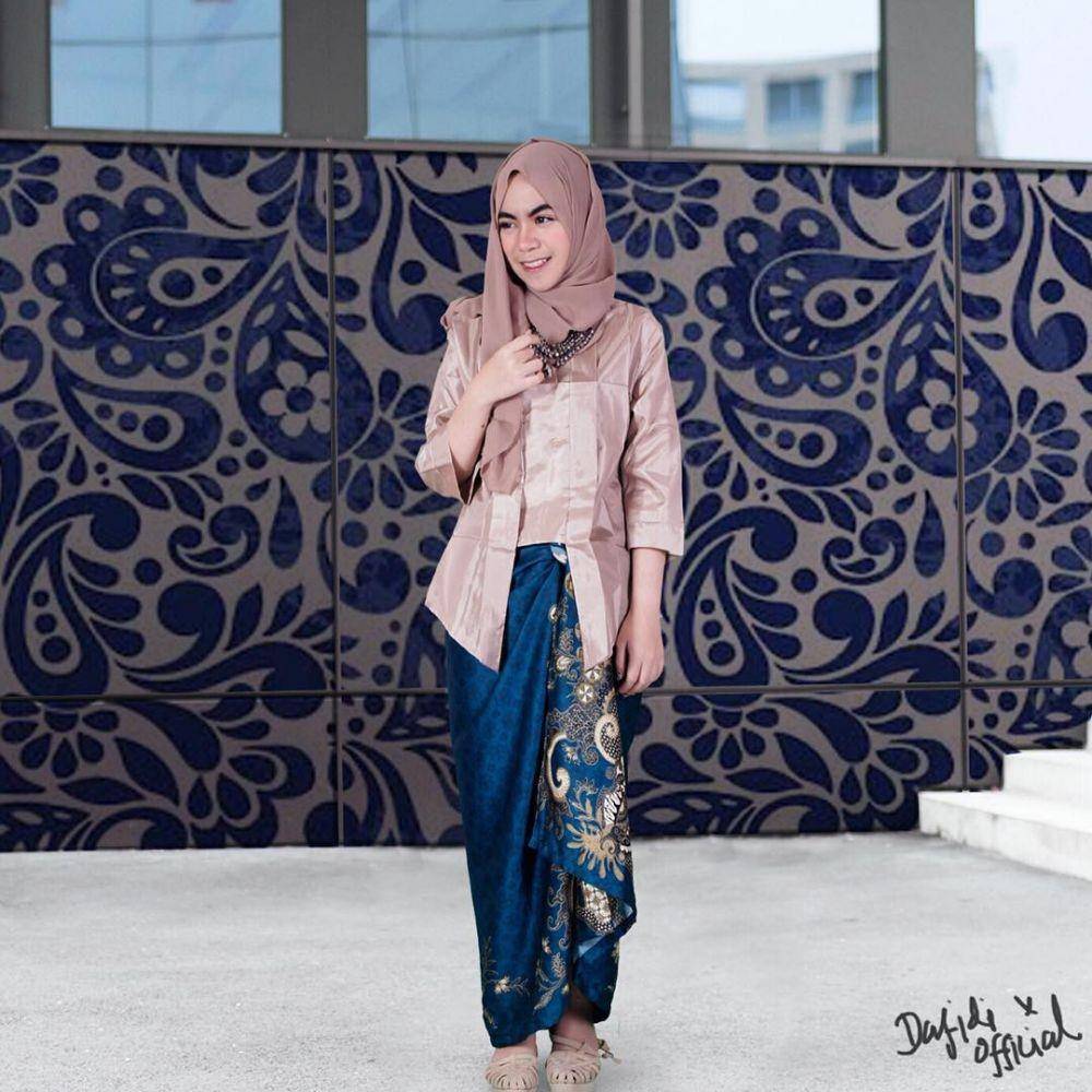 instagram.com/nabilazirus
