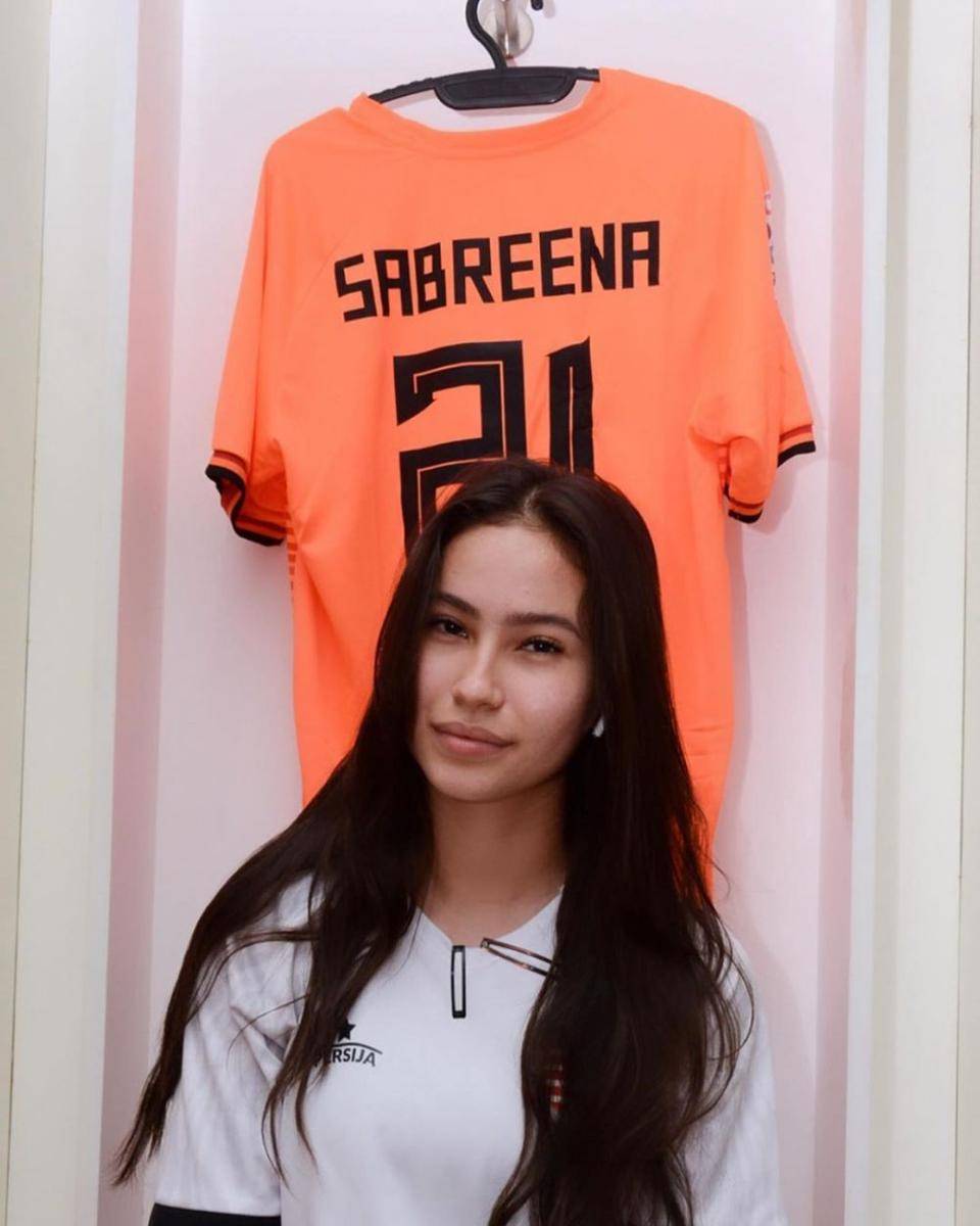 instagram.com/sabreenadressler