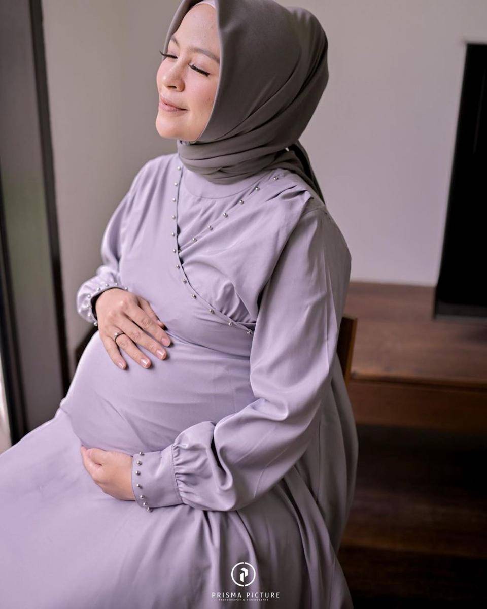 Instagram.com/tantrisyalindri