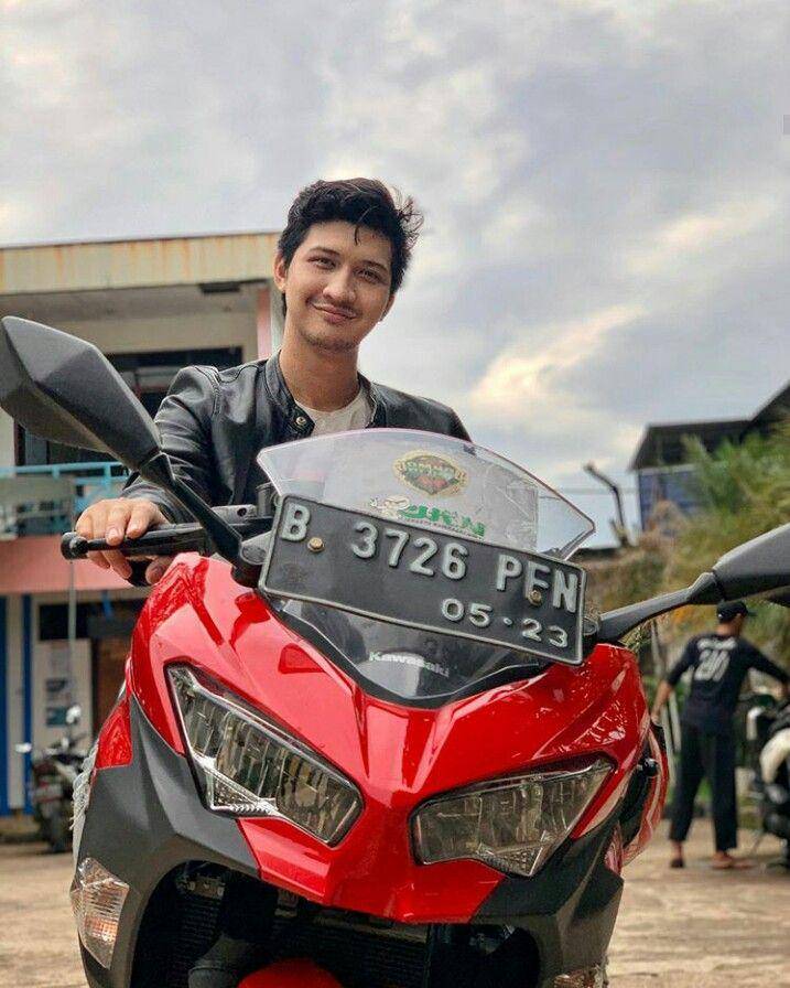 Instagram.com/real_aditya1